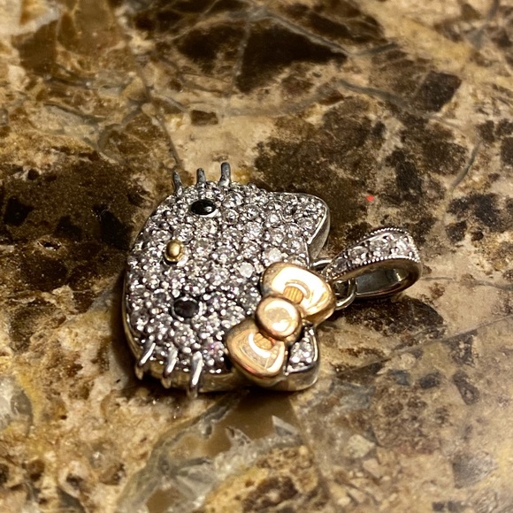 Kimora lee Simmons diamond hello Kitty pendant 18k - Picture 3 of 8